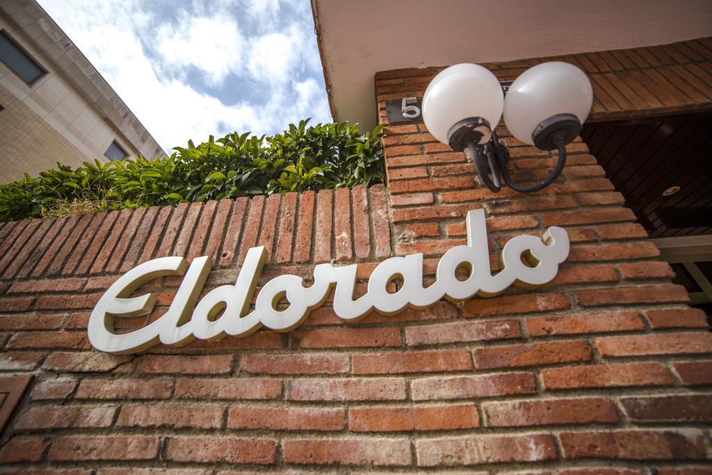 Apartamentos Eldorado โยเรตเดมาร์ ภายนอก รูปภาพ